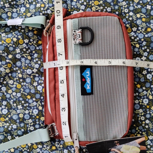 NWT Kavu Delray Beach Cool Aqua crossbody bag - Picture 10 of 13